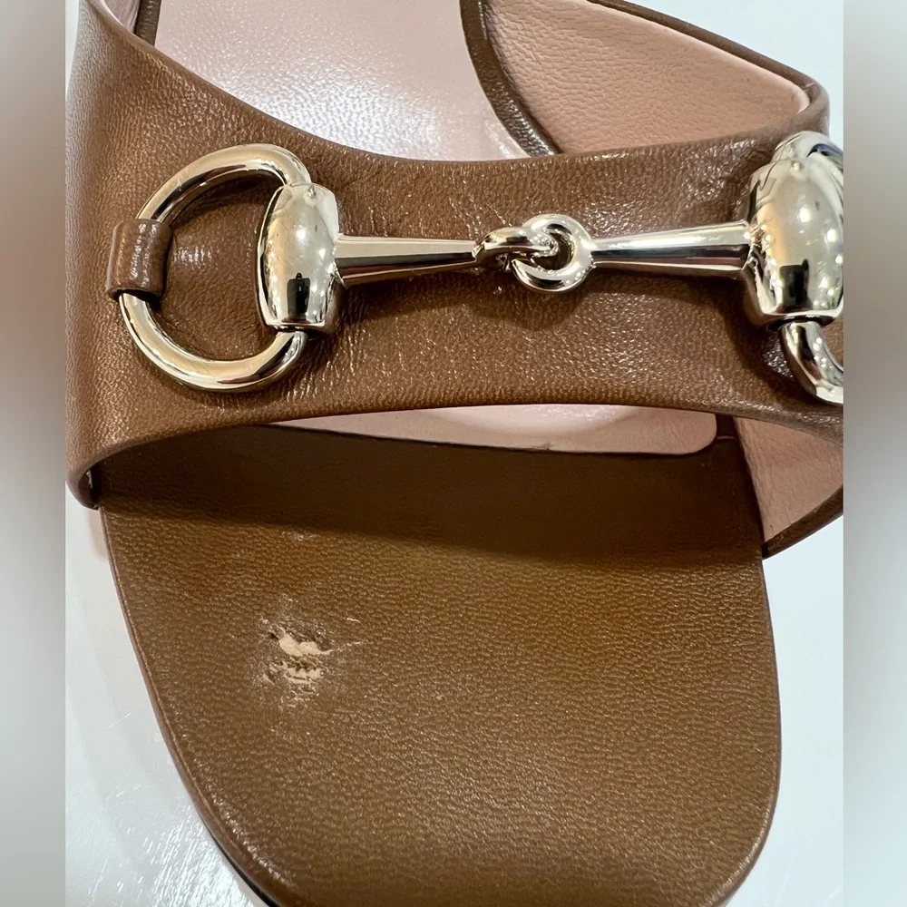 GUCCI
Lady Horsebit 75 leather sandals - Picture 5 of 10